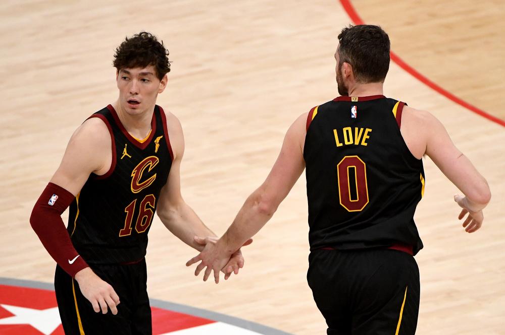 芒果体育官方网站- 德罗赞关键时刻连得8分 公牛险胜步行者